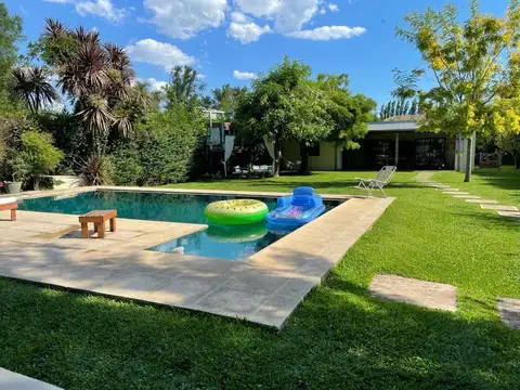 Casa en Alquiler de 4 dormitorios