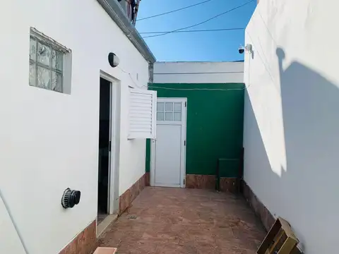 Casa en venta - 1 Dormitorio 1 Baño - 43mts2 - La Plata