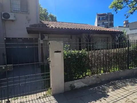 Joaquin V Gonzalez al 7500