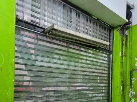 EN ALQUILER LOCL COMERCIAL A LA CALLE EN PALERMO/ RECOLETA