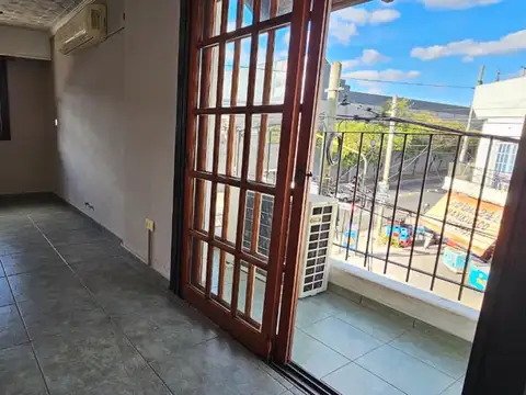 Depto Tipo Casa en Venta 6 años