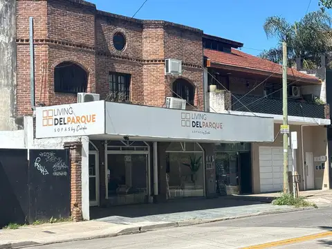 Local y oficinas en excelente zona. Martínez. 