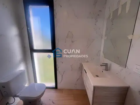Casa en Venta al Oeste