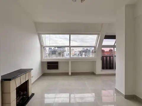 Presidente José Evaristo Uriburu 1200, Piso 11