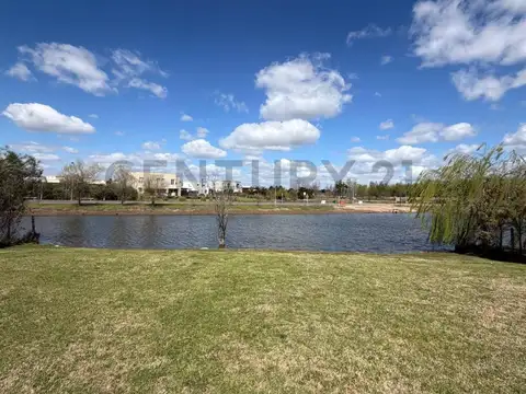 Lote En Venta Al Agua en El Cantón Barrio Islas | 848m² | Excelente Ubicación