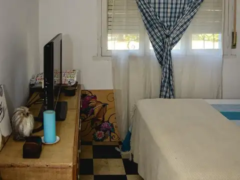 Depto Tipo Casa en Venta 50 años
