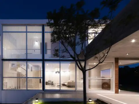 Casa en Alquiler de 4 dormitorios