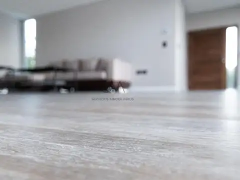 Casa en Alquiler con 1 cochera