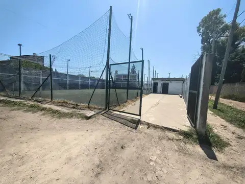 Local y campo recreativo en Bosques