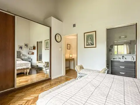 Casa 7 ambientes con 3 baños