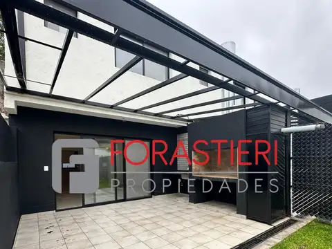 Casa en Venta con 1 cochera