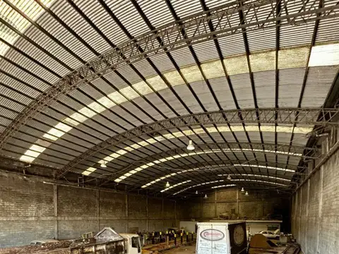 Galpon en Alquiler 24  mts Frente