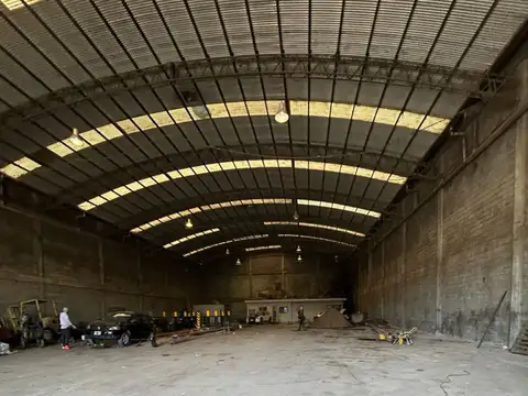 Galpon en Alquiler 50  mts Fondo