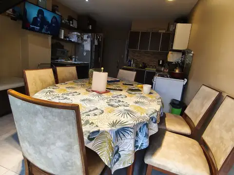 Departamento 3 ambientes con 2 baños