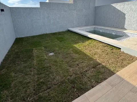 Casa en Alquiler en Barrio Norte, $ 1.300.000