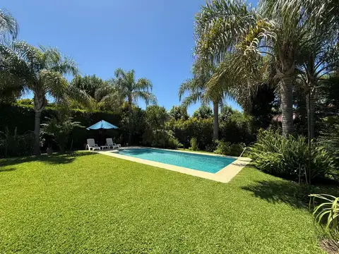 Barrio Bermudas 3200