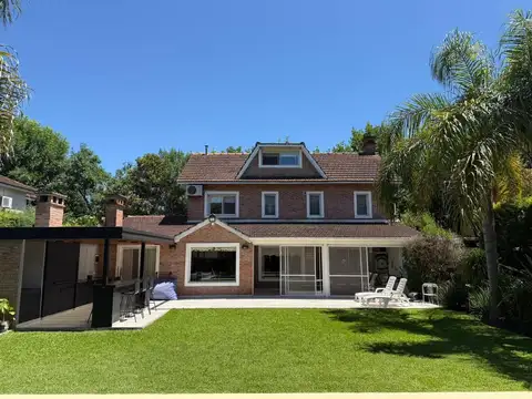 Casa en Venta en Barrio Privado Bermudas 