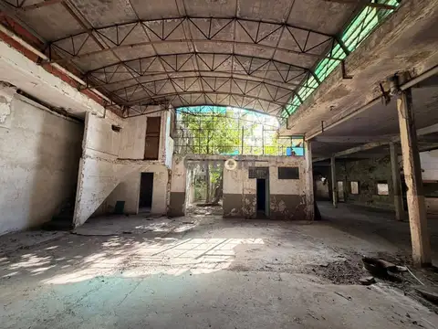 Galpón en venta de 3465m2 ubicado en Mataderos