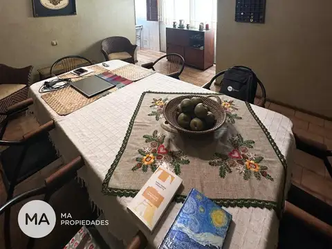 Departamento 6 ambientes con 3 baños