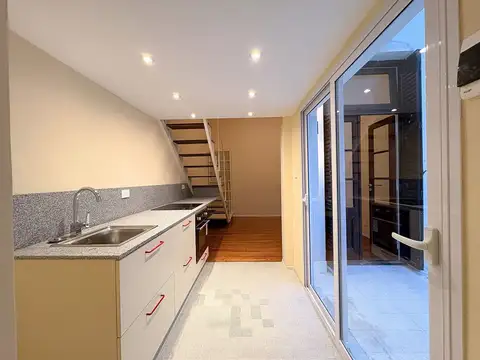 Depto Tipo Casa en Venta de 2 ambientes