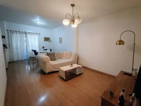 VENTA DEPARTAMENTO 2 AMB. AL FRENTE QUILMES BALCÓN