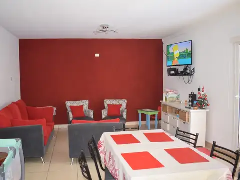 Casa 4 ambientes con 3 baños