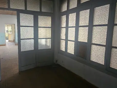 Casa 2 ambientes con 1 baño