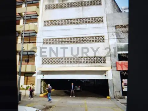 COCHERA CUBIERTA EN ALMAGRO