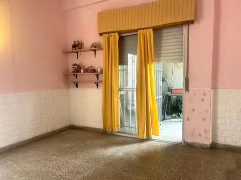 VENTA PH 3 AMBIENTES EN SAENZ PEÑA PB