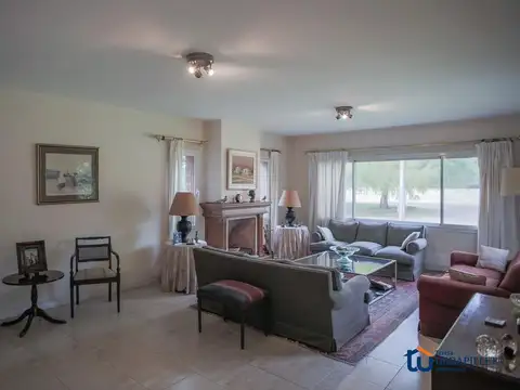 Casa en venta en Golf Club Argentino  con vista a cancha de golf - Teresa Urdapilleta Propiedades