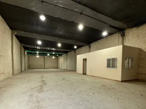 Galpon en Alquiler en Centro, $ 1.650.000