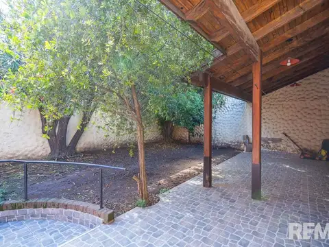 Depto Tipo Casa en Venta en Parque Avellaneda, USD 165.000