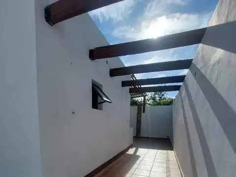 Depto Tipo Casa en Venta de 4 ambientes