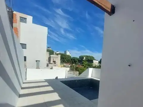 Depto Tipo Casa en Venta de 3 dormitorios