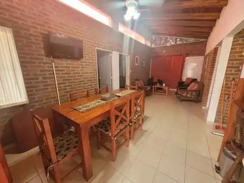 Quinta en Venta con 2 cocheras