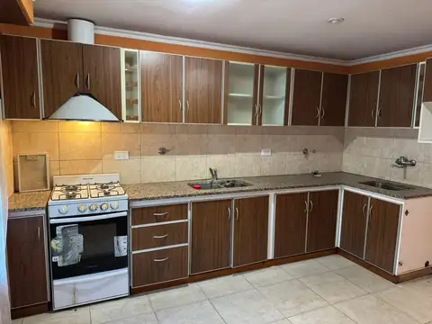 Casa en Alquiler de 3 dormitorios