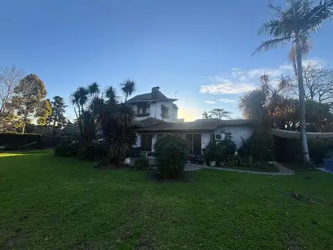 CASA EN VENTA EN BELLA VISTA