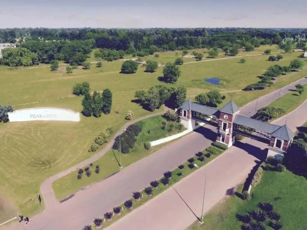 Terreno en Venta en Pilar del Este - Santa Lucia