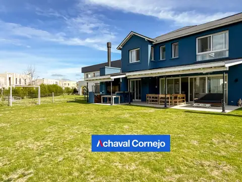 Casa 5 ambientes con 3 baños