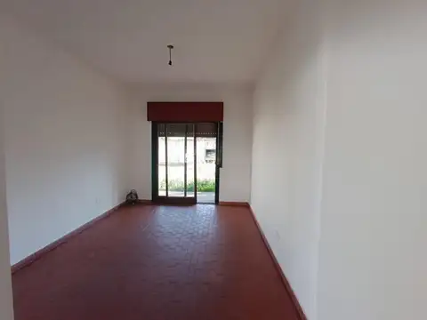 Departamento en Alquiler en Campana, $ 900.000