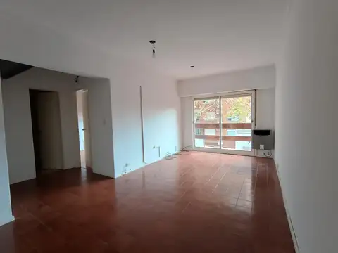 2 AMBIENTES CON BALCÓN CORRIDO | APTO PROFESIONAL | OLIVOS.