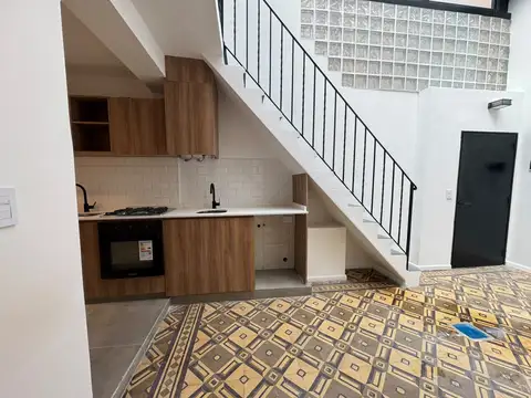 Depto Tipo Casa 4 ambientes con 2 baños