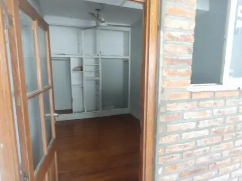 Casa c/3 habitaciones, 2 en quincho, terraza, patio,baños