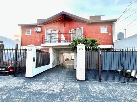 Depto Tipo Casa en Venta en Ramos Mejia, USD 59.000