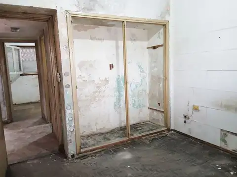 Depto Tipo Casa en Venta 64 años