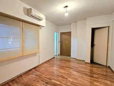Av. La Plata 200 - Monoambiente con cocina independiente y baño completo - Caballito