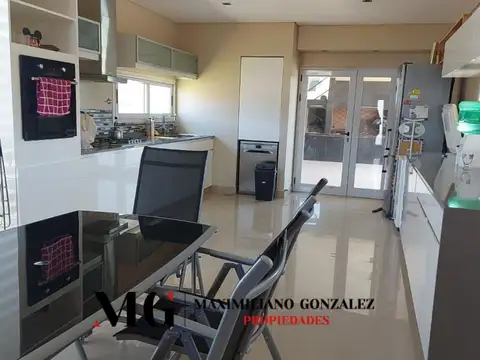 Casa en Alquiler en Santa Rita, USD 2.000