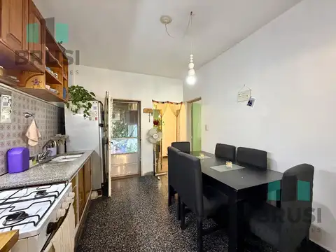 Depto Tipo Casa en Venta 50 años
