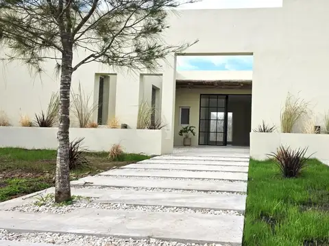 Casa a estrenar en El Naudir, Escobar