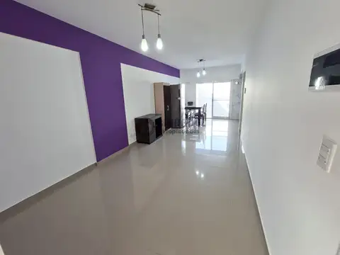 EXCELENTE 2AMB CONTRAFRENTE C/ BALCÓN